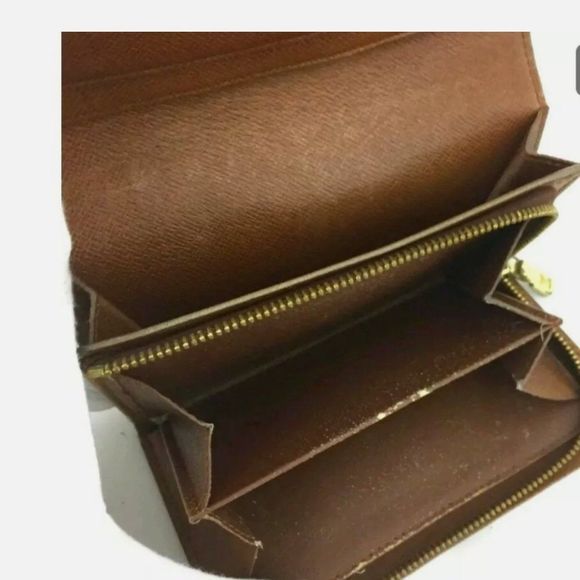 Louis Vuitton Monogram Bifold Wallet /P3070 - Picture 6 of 9